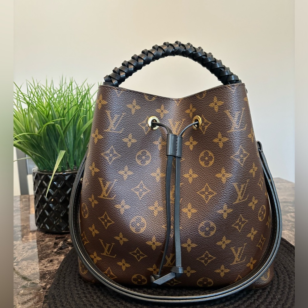 Louis Vuitton Neonoe